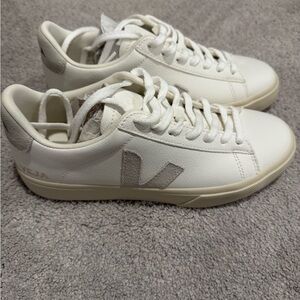 Veja Women's Cream and Gray Sneakers